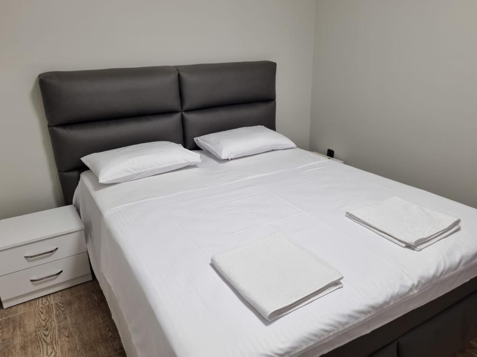 Apartments Luka Κότορ Εξωτερικό φωτογραφία